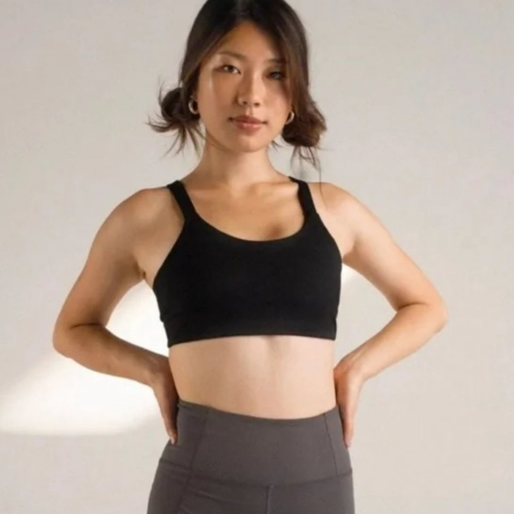 Girlfriend Collective Black Lou V Back Sports Bra